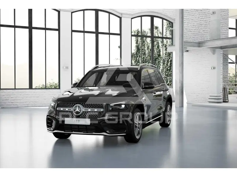 2025 Mercedes Benz GLB 220