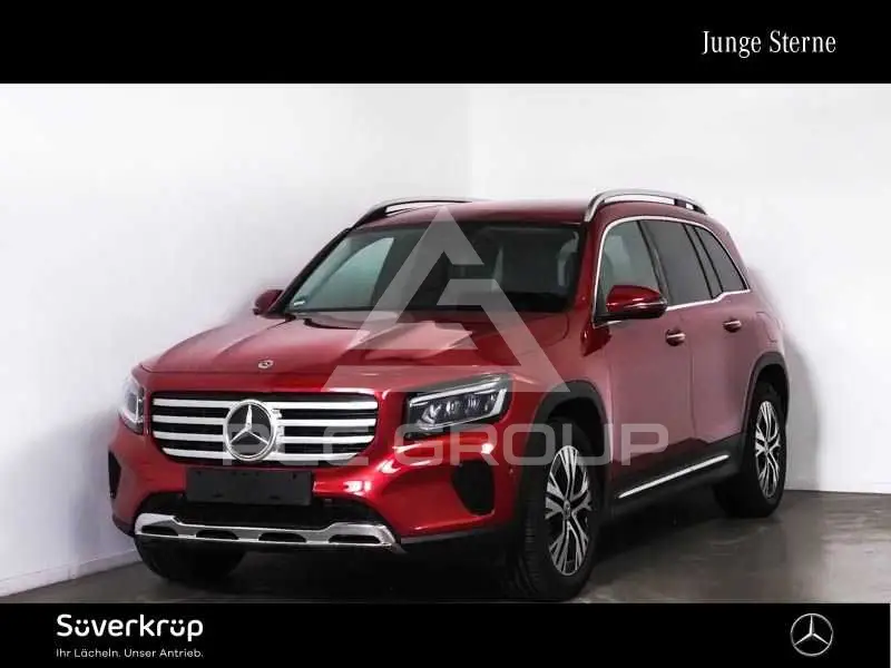 2025 Mercedes Benz GLB 220