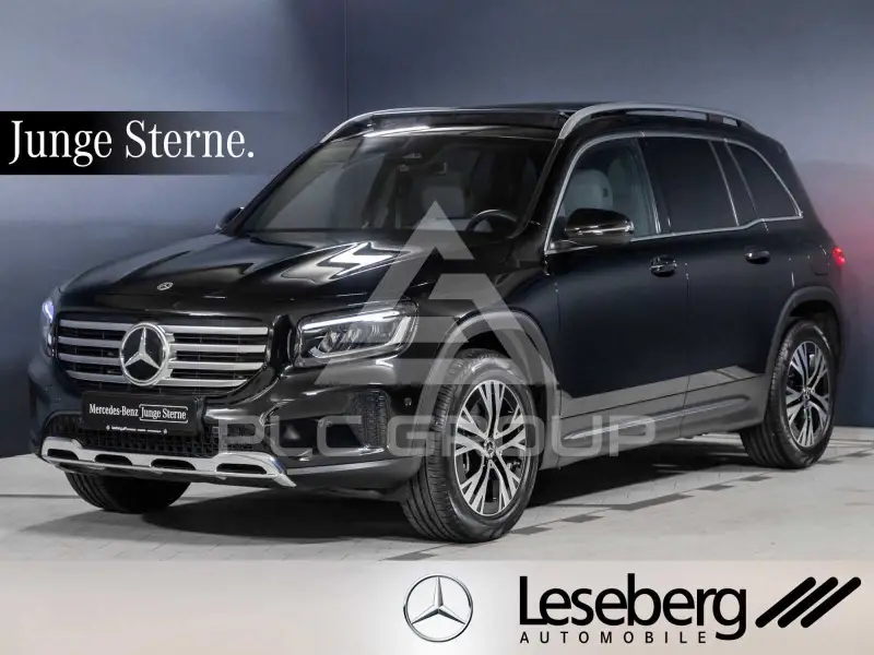 2025 Mercedes Benz GLB 220