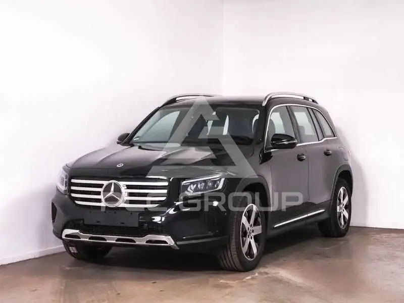 2025 Mercedes Benz GLB 220