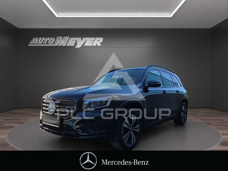 2025 Mercedes Benz GLB 220