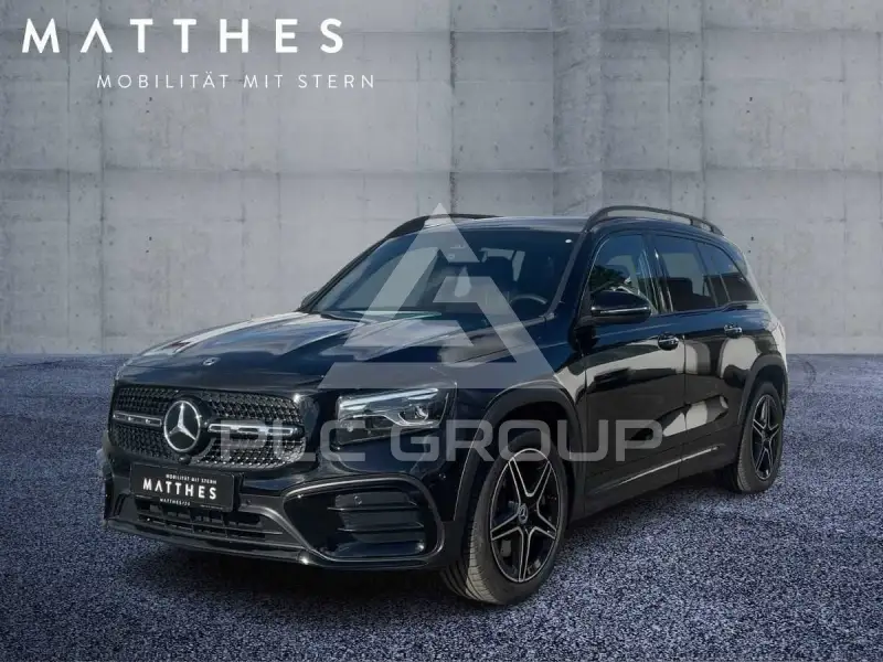 2025 Mercedes Benz GLB 220