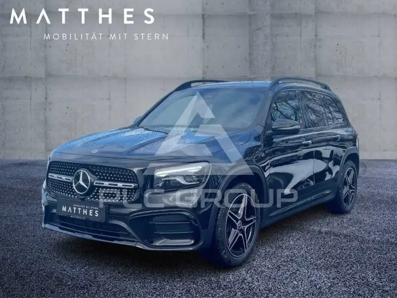 2025 Mercedes Benz GLB 220