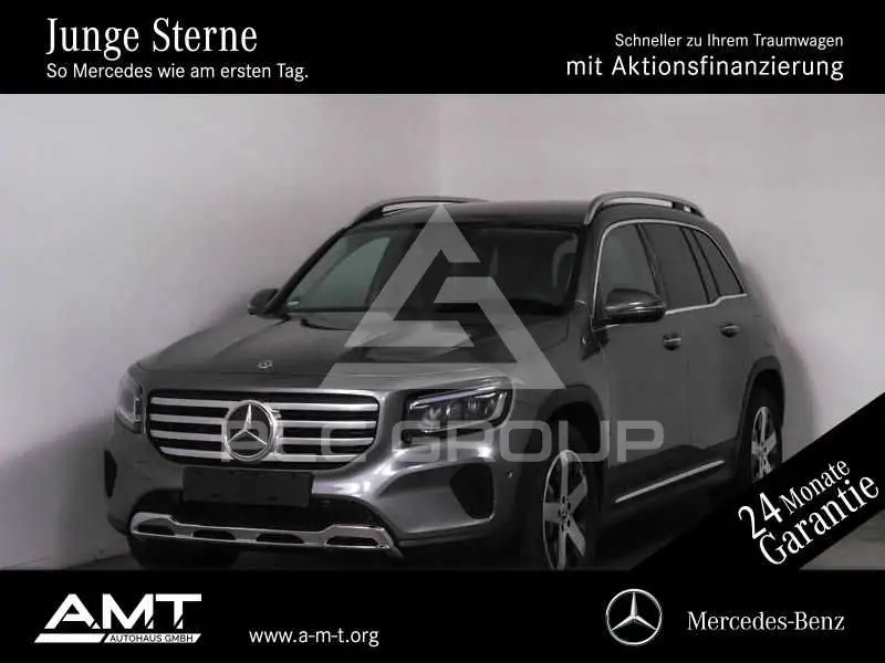 2025 Mercedes Benz GLB 220