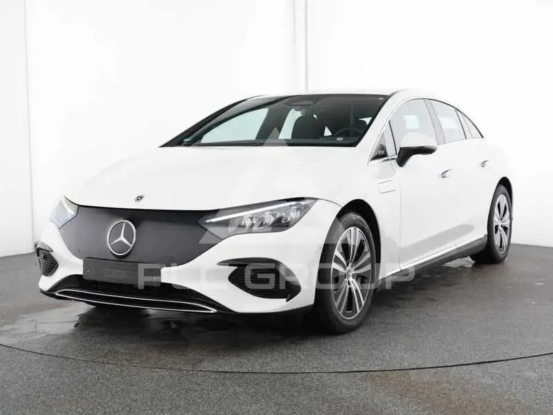 2025 Mercedes Benz EQE