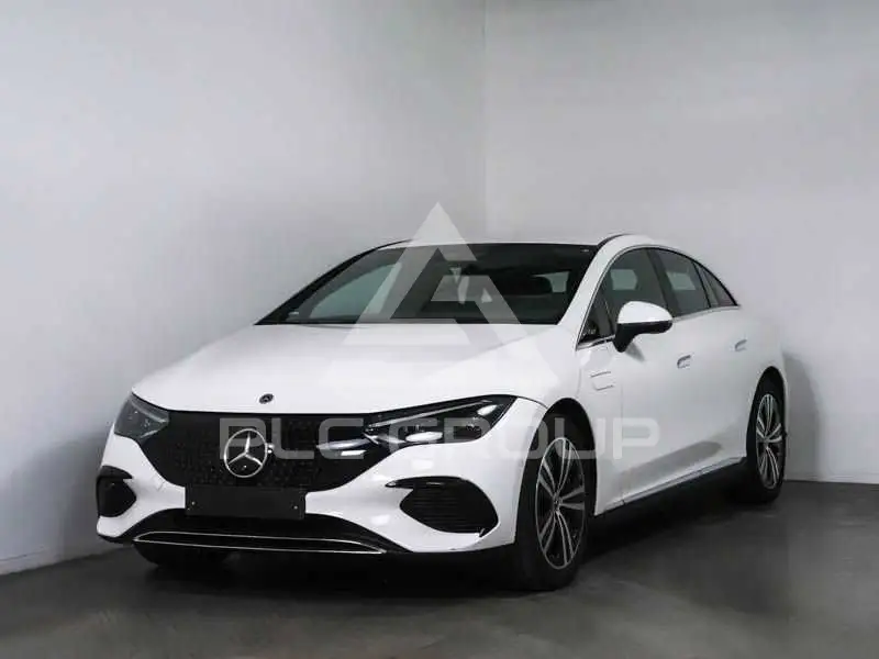 2025 Mercedes Benz EQE