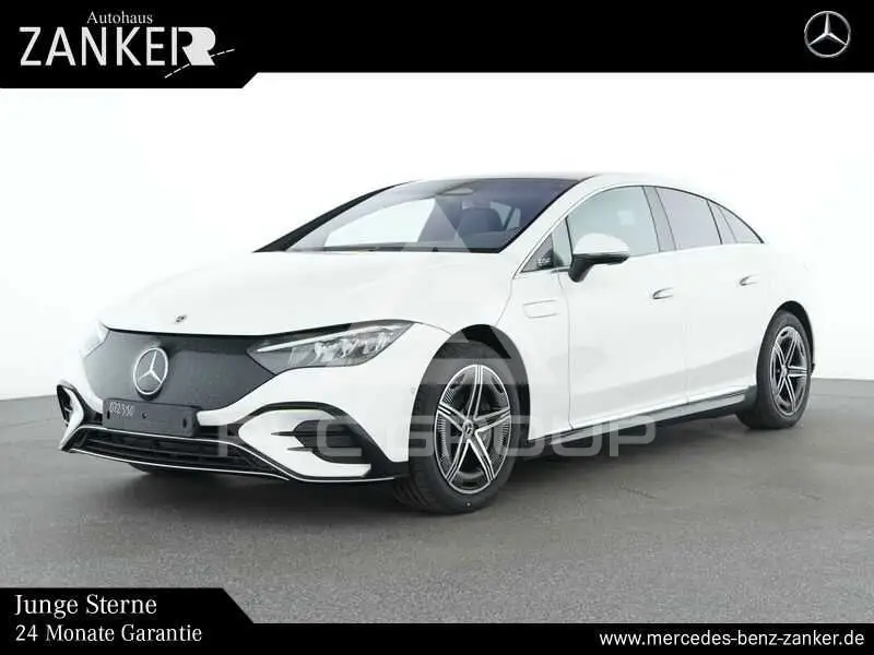 2025 Mercedes Benz EQE