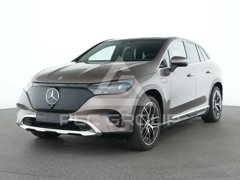 2025 Mercedes Benz EQE