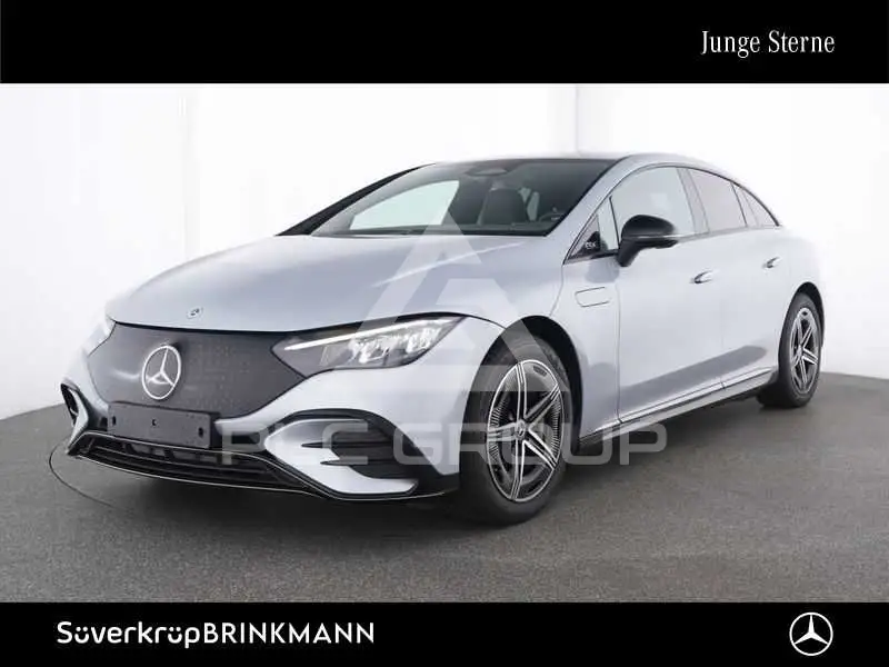 2025 Mercedes Benz EQE