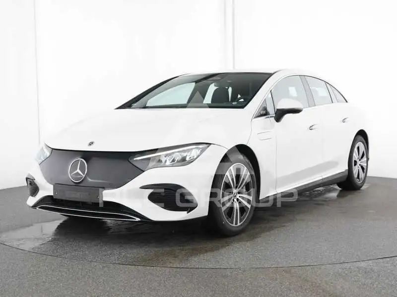 2025 Mercedes Benz EQE