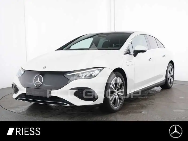 2025 Mercedes Benz EQE