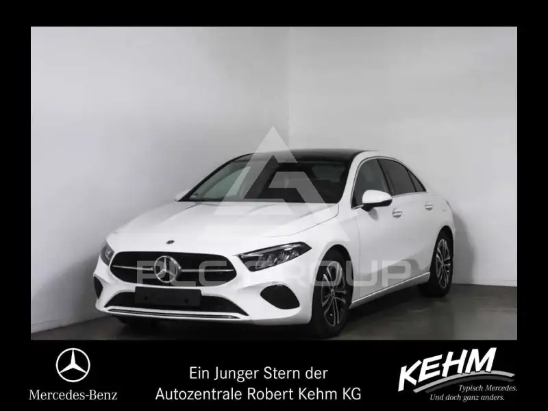 2025 Mercedes Benz A 220