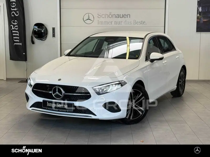 2025 Mercedes Benz A 220
