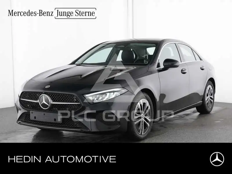 2025 Mercedes Benz A 220