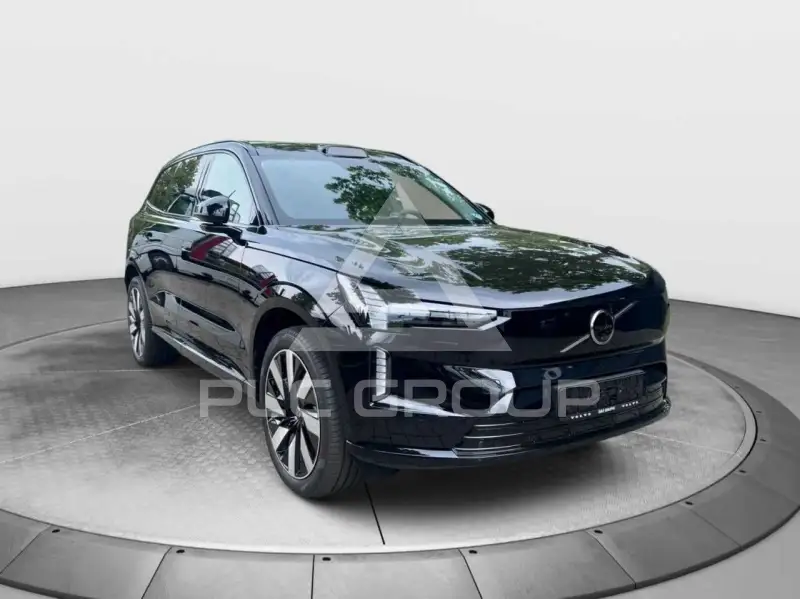 2025 Volvo EX 90