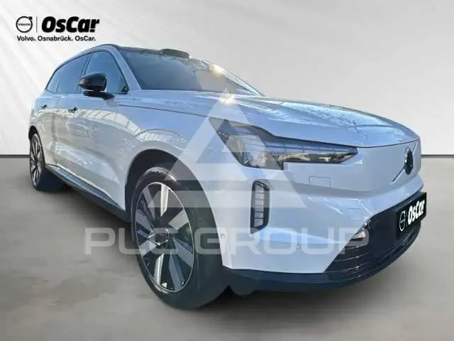 2025 Volvo EX 90