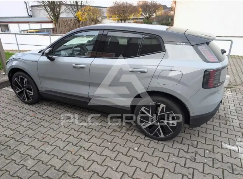 2025 Volvo EX 30