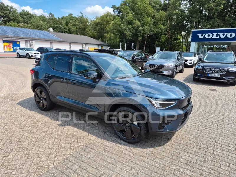2025 Volvo EX 40