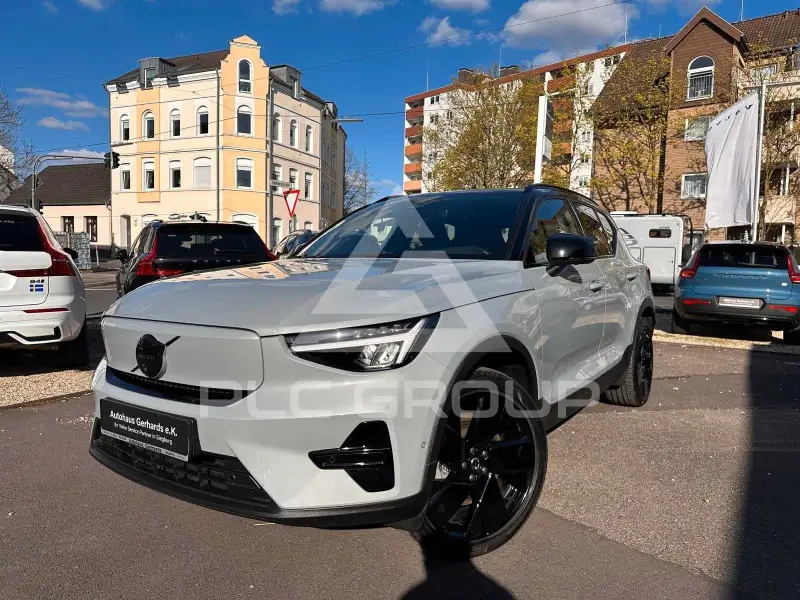 2025 Volvo EX 40