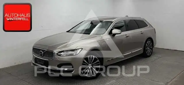 2025 Volvo V90