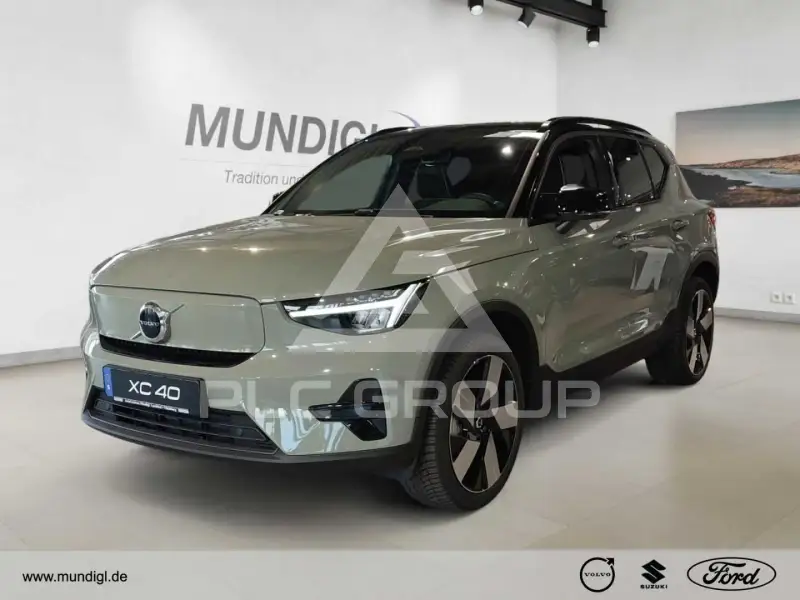 2025 Volvo XC40