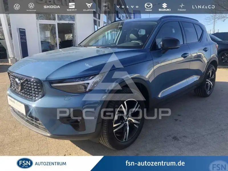 2025 Volvo XC40
