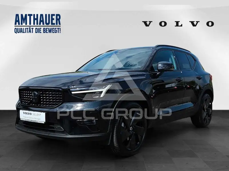 2025 Volvo XC40