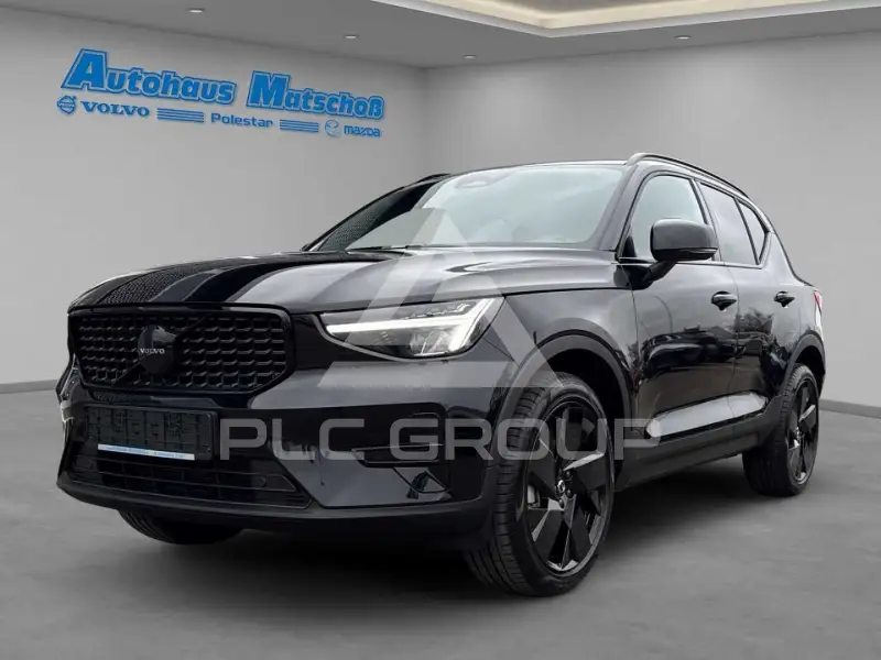 2025 Volvo XC40