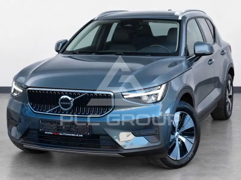 2025 Volvo XC40