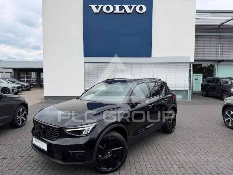 2025 Volvo XC40