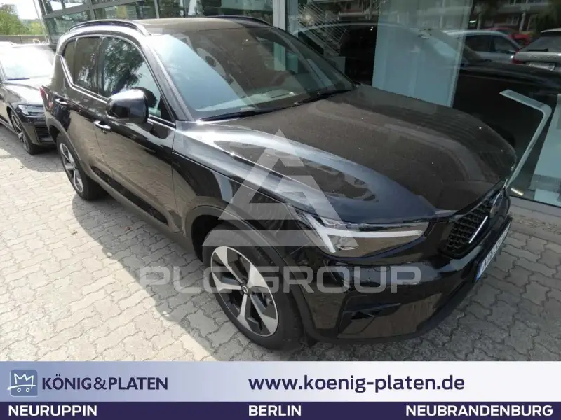 2025 Volvo XC40