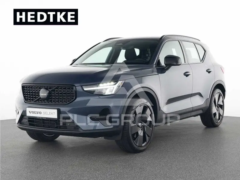 2025 Volvo XC40