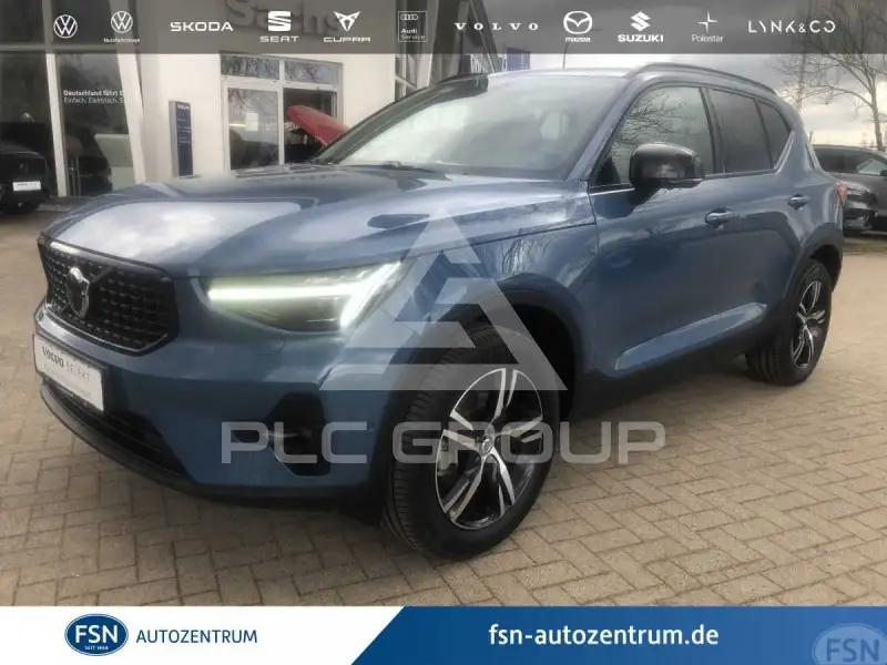 2025 Volvo XC40