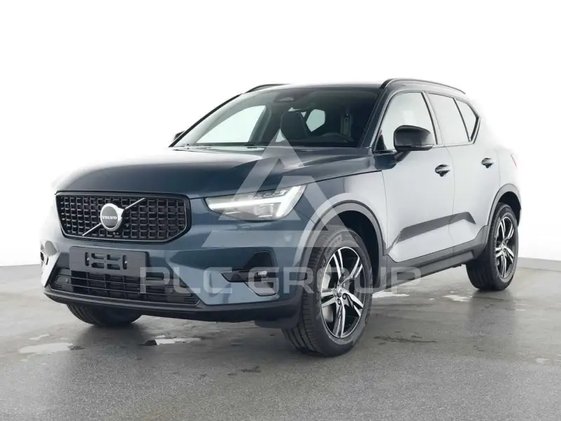 2025 Volvo XC40