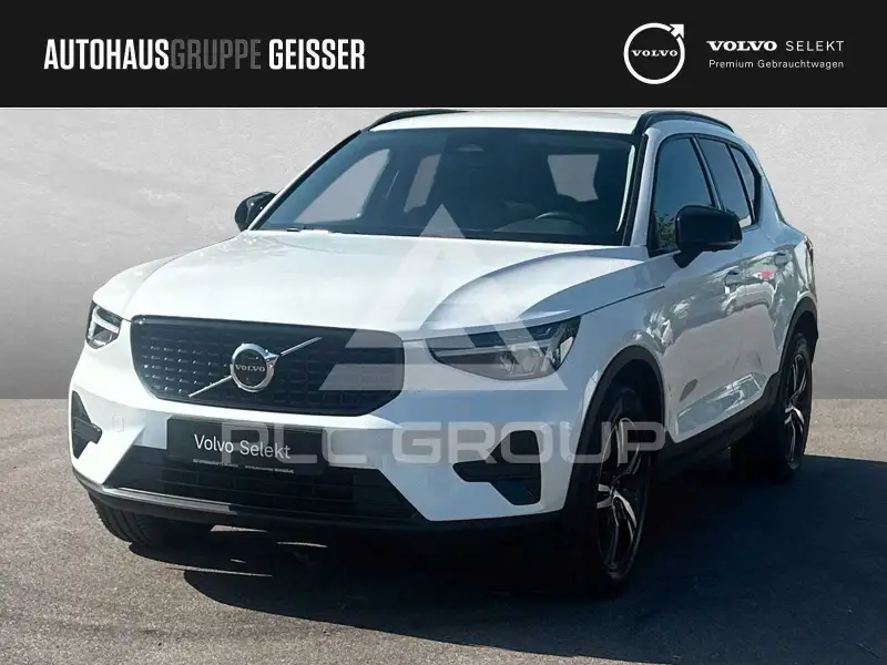 2025 Volvo XC40