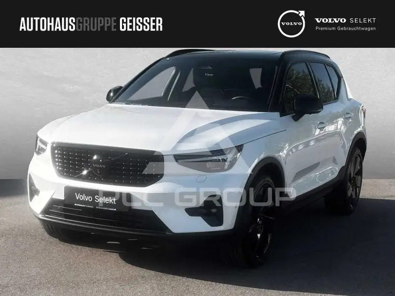 2025 Volvo XC40