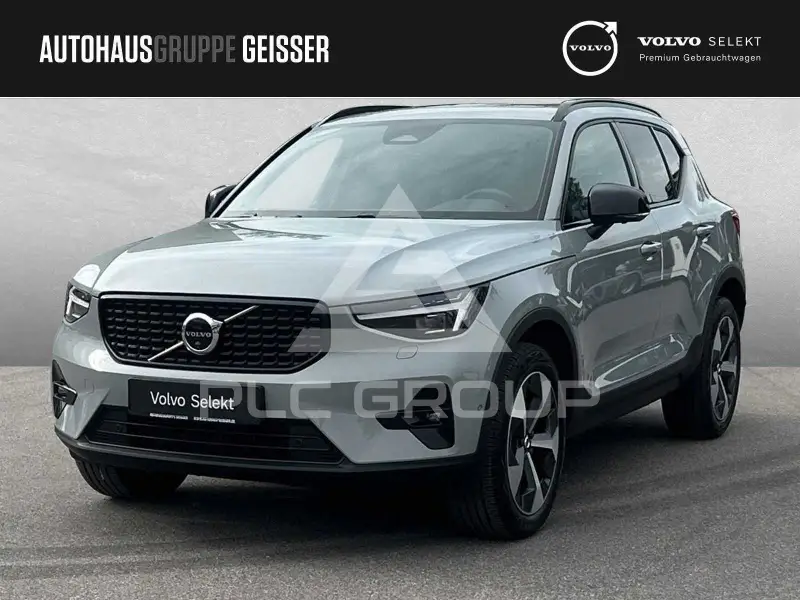 2025 Volvo XC40
