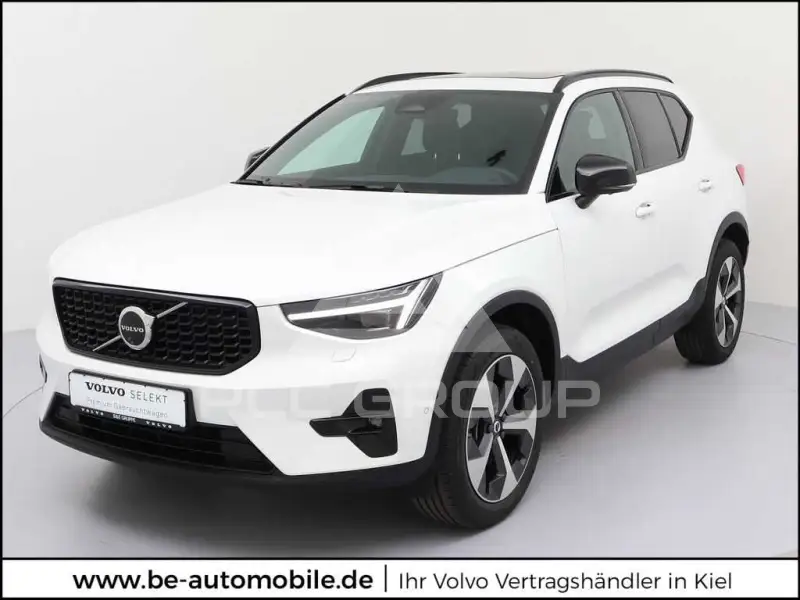 2025 Volvo XC40
