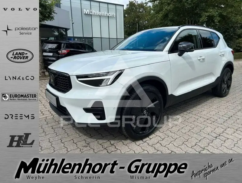 2025 Volvo XC40