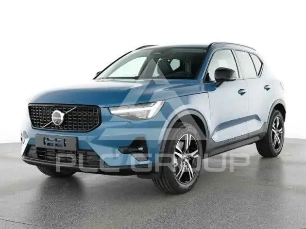 2025 Volvo XC40