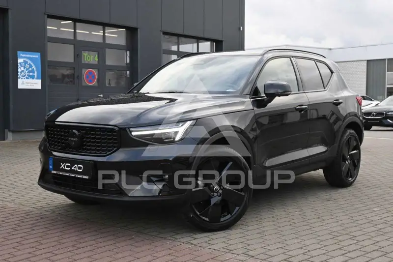 2025 Volvo XC40