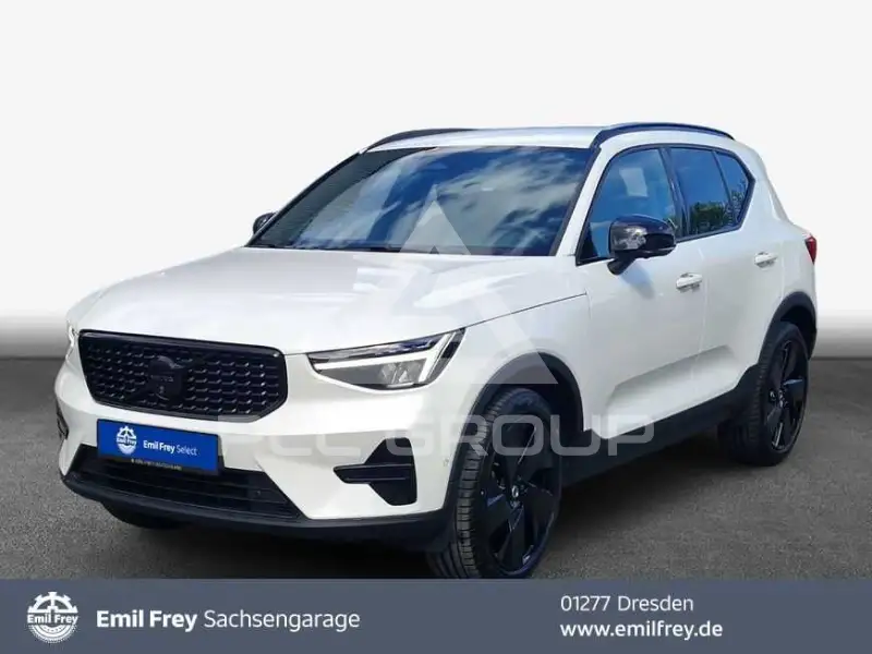 2025 Volvo XC40
