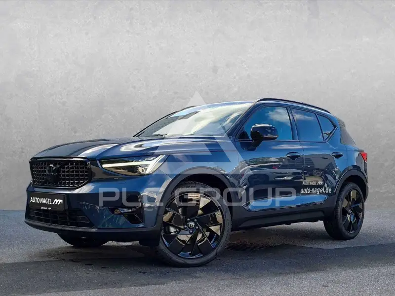 2025 Volvo XC40