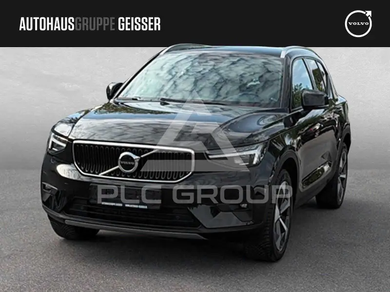 2025 Volvo XC40