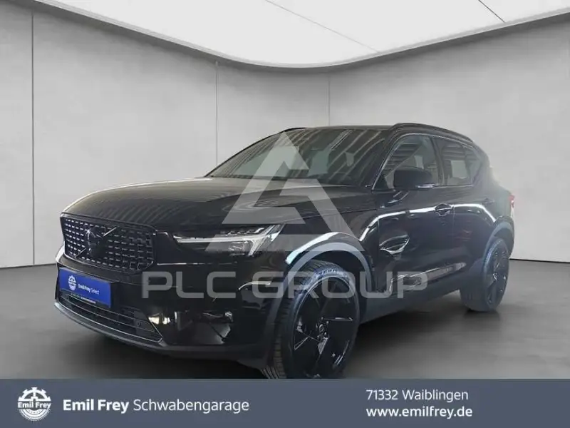 2025 Volvo XC40