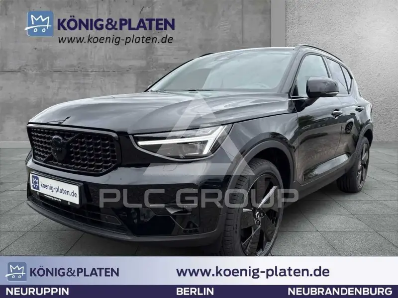 2025 Volvo XC40