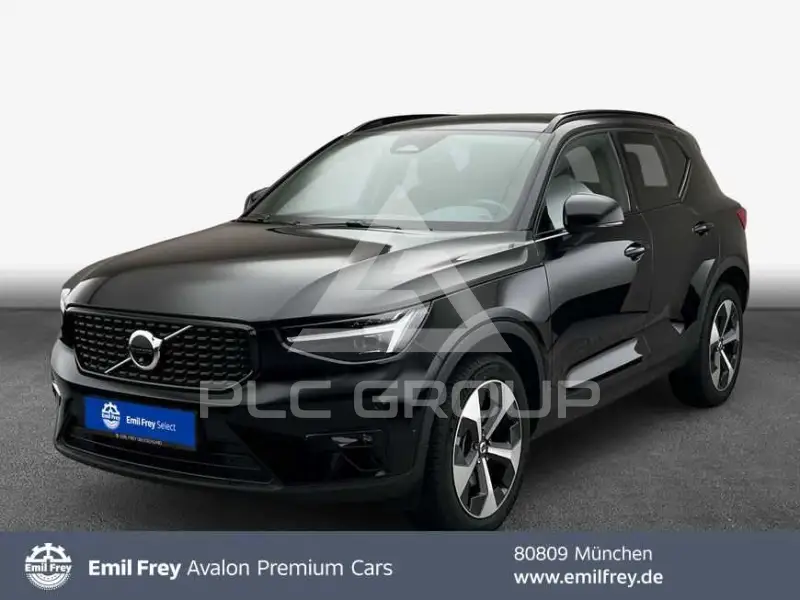 2025 Volvo XC40