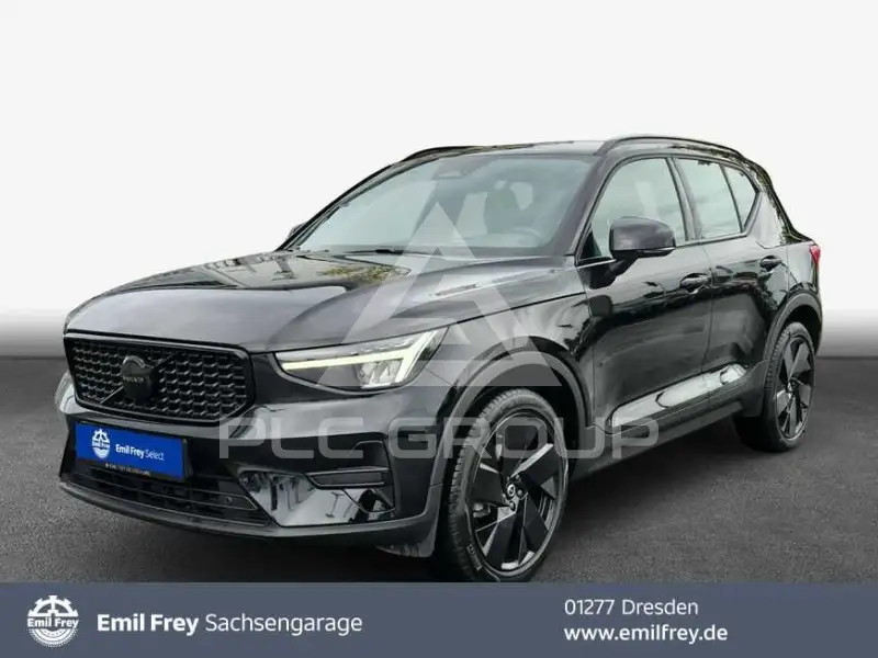 2025 Volvo XC40