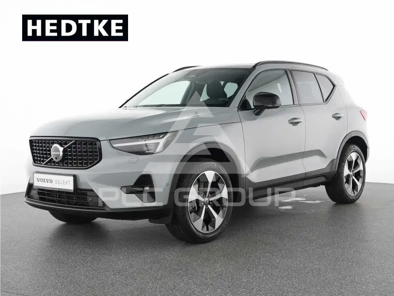 2025 Volvo XC40