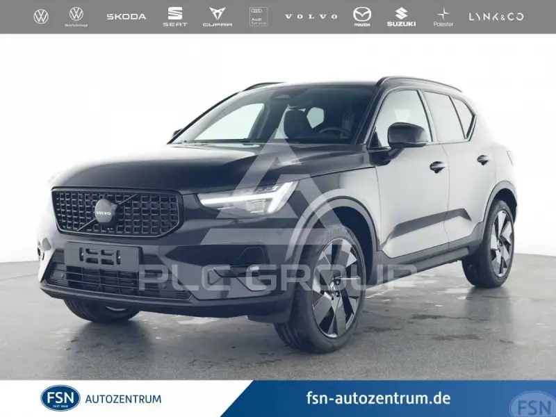 2025 Volvo XC40